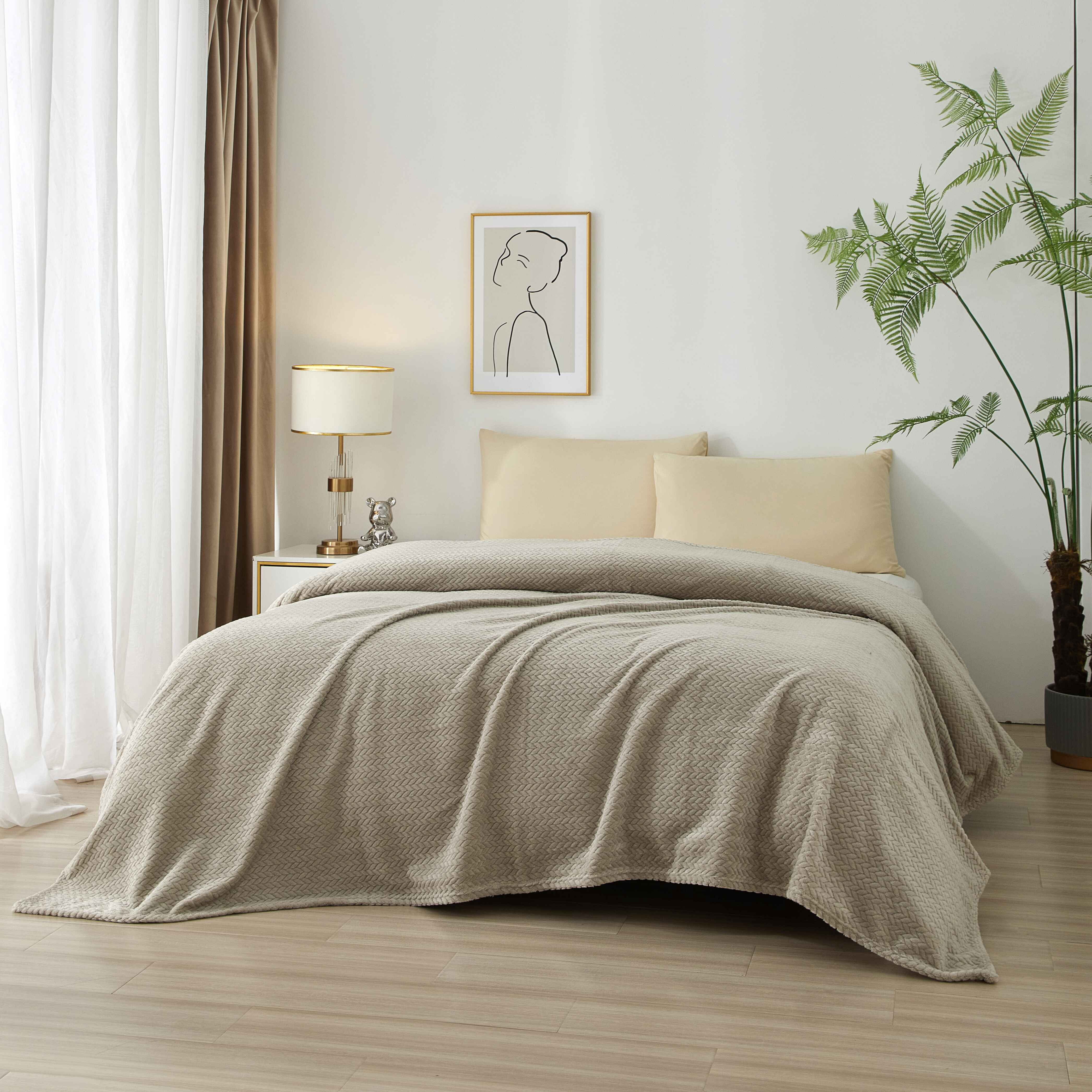 Mainstays Plush Textured Blanket, Grey Stone, Twin 66" x 90", All Ages