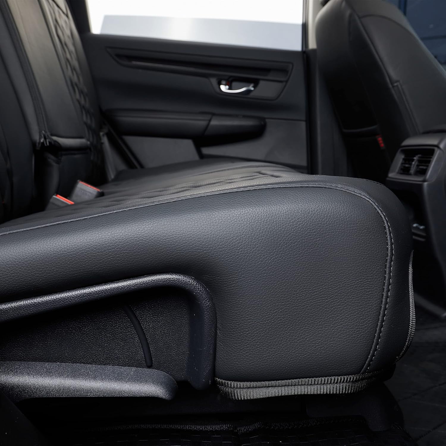 coverdream Custom Fit HRV Car Seat Covers for Honda HRV EX-L 2023 2024 2025 2026 - Breathable Leather Auto Seat Covers (Full Set,Black with Red Line)