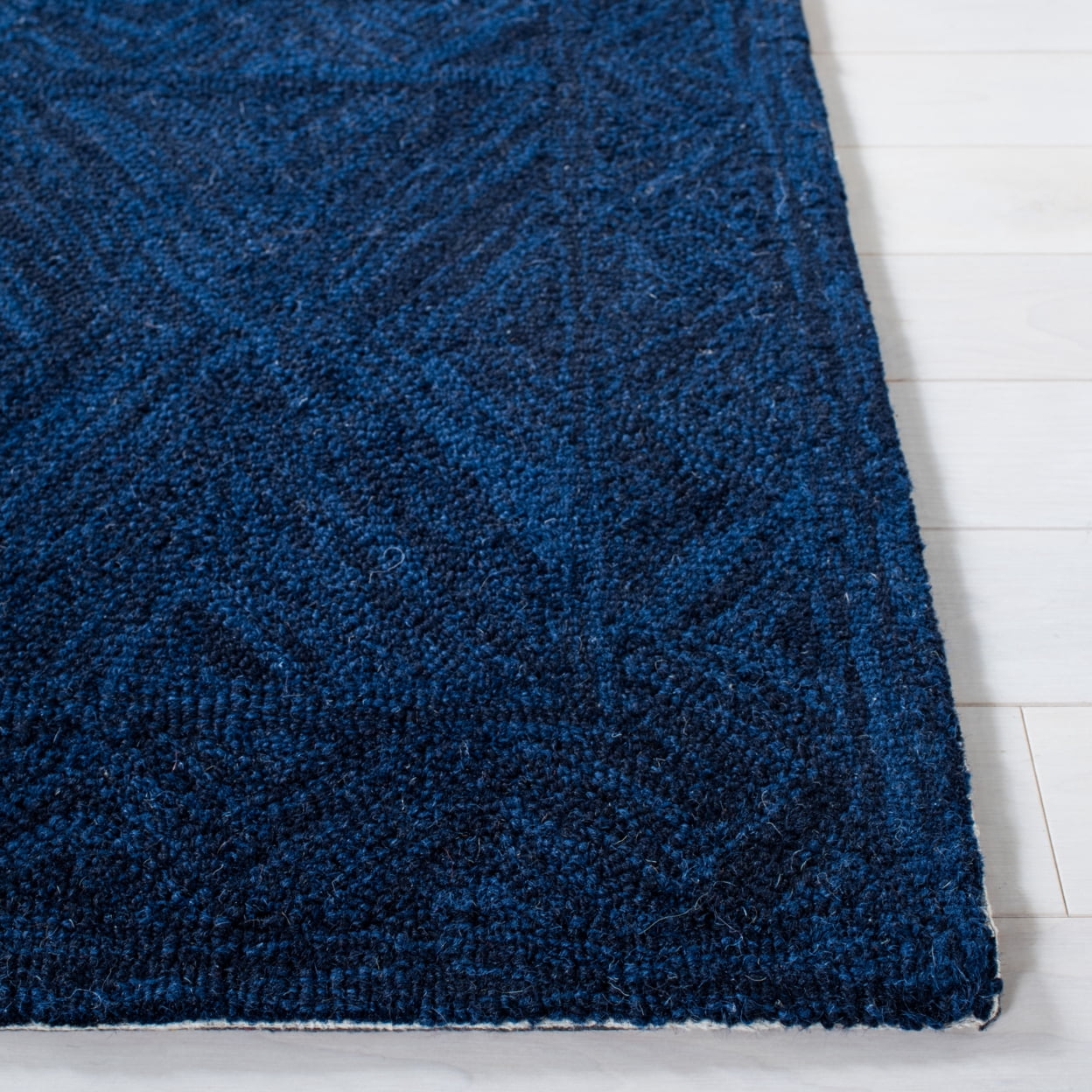 SAFAVIEH Metro Delbert Diamond Area Rug, Blue, 3' x 5'