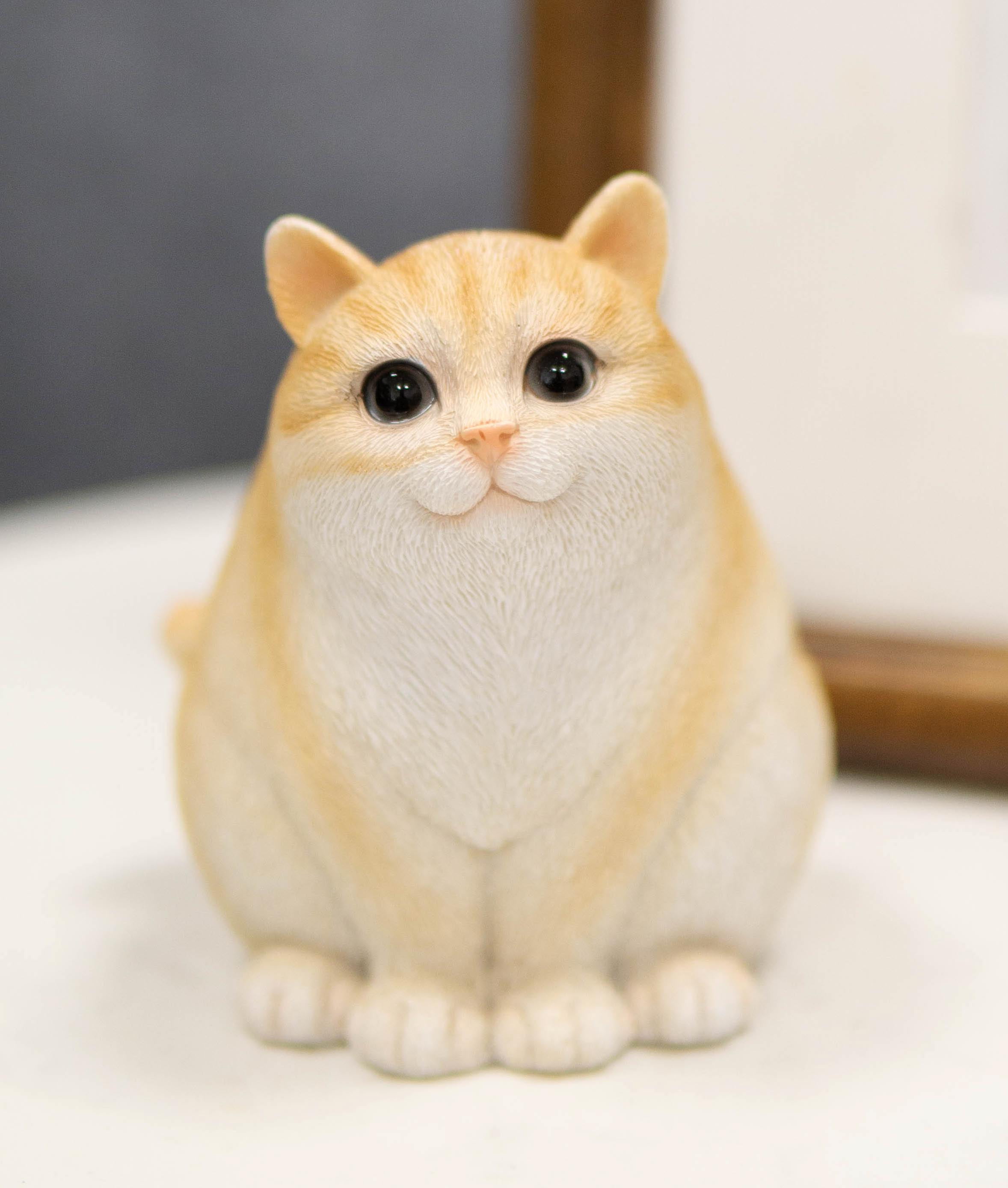 Adorable Feline Tabby Striped Fat Cat Kitten Figurine 4"H Miniature