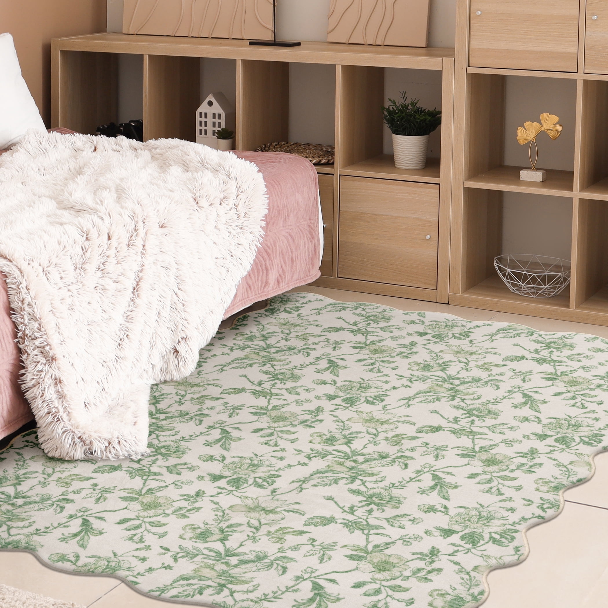 Mainstays Green Floral Faux Fur Scalloped Indoor Area Rug, 5 ft x 7 ft