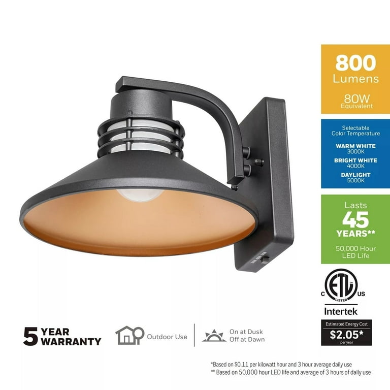 Devos Outdoor | LightRanger 800 Lumen Rechargeable Telescoping LED Lantern  | 30 Hour Run Time | Illuminates a 40 Foot Diameter Area