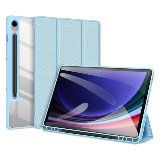 Étui pour Tablette pour DUX DUCIS Samsung Galaxy Tab S10 FE, Doté d'Un design Antichoc avec Coins Renforcés et Bords Surélevés pour une protection Complète. Comprend un Porte-Stylet Intégré à l'Arrière pour un Rangement Sécurisé, une Couverture Magnétique et un Panneau Arrière transparent. l'Étui Prend Également en Charge une Fonction de Mise en Veille/réveil Automatique pour Économiser la Batterie. Présenté en Fini Bleu Pâle avec la Tablette Affichée en Position Debout et à Plat.