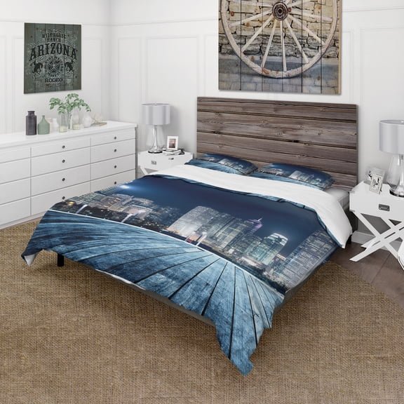 Designart 'Blue Hong Kong City Skyline' Modern & Contemporary Duvet Cover Set