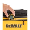 thumbnail image 4 of Bolsa de herramientas DEWALT resistente al agua con fondo duro de 40 cm DWST560103, 4 of 9