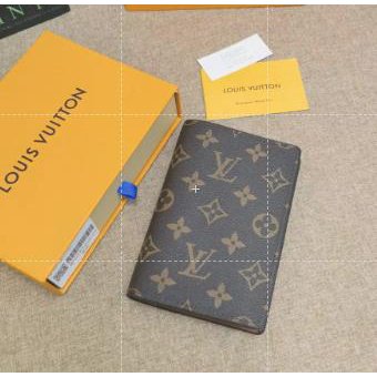 Louis Vuitton M60181 Soporte De Documentos De Viaje Tiene Múltiples Compartimentos Para Tarjetas De Visita Y Pasaporte