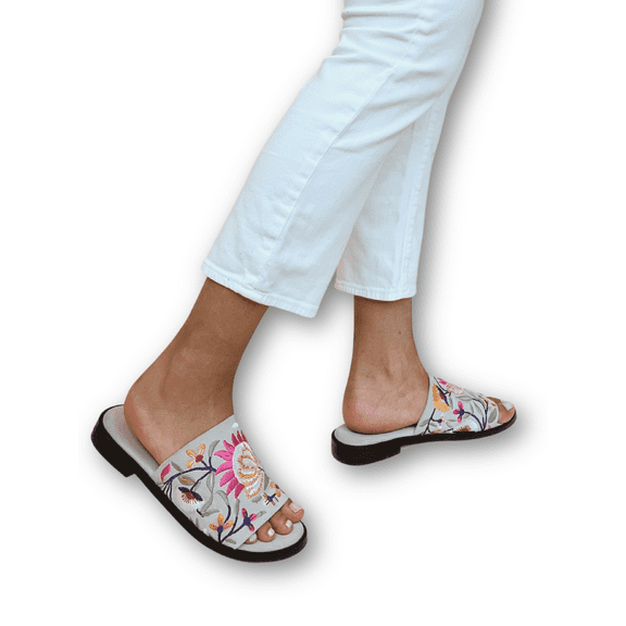 Rose Ice embroidered suede leather Mule