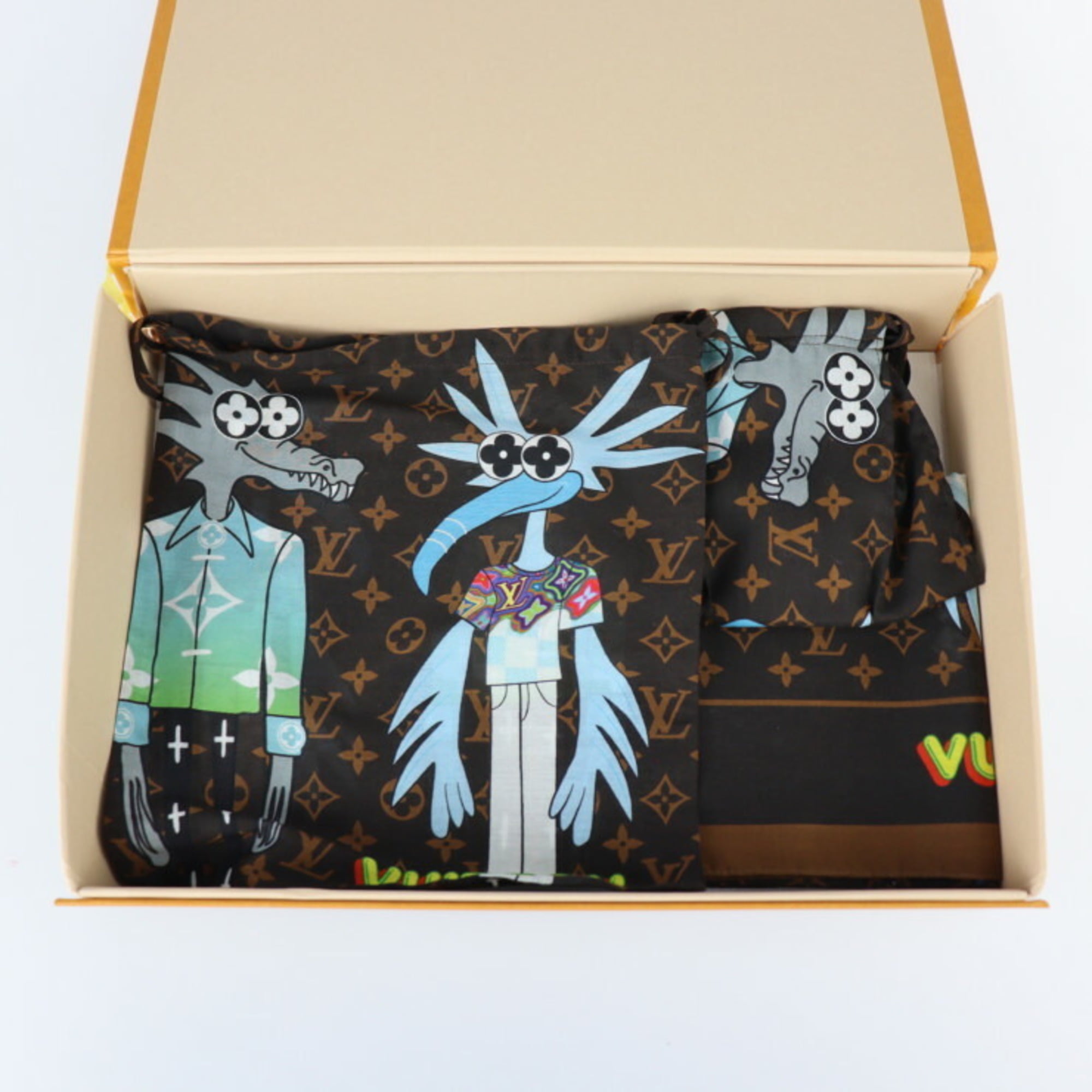 Louis Vuitton Monogram Tapestry Bandana & Mask Cover Set
