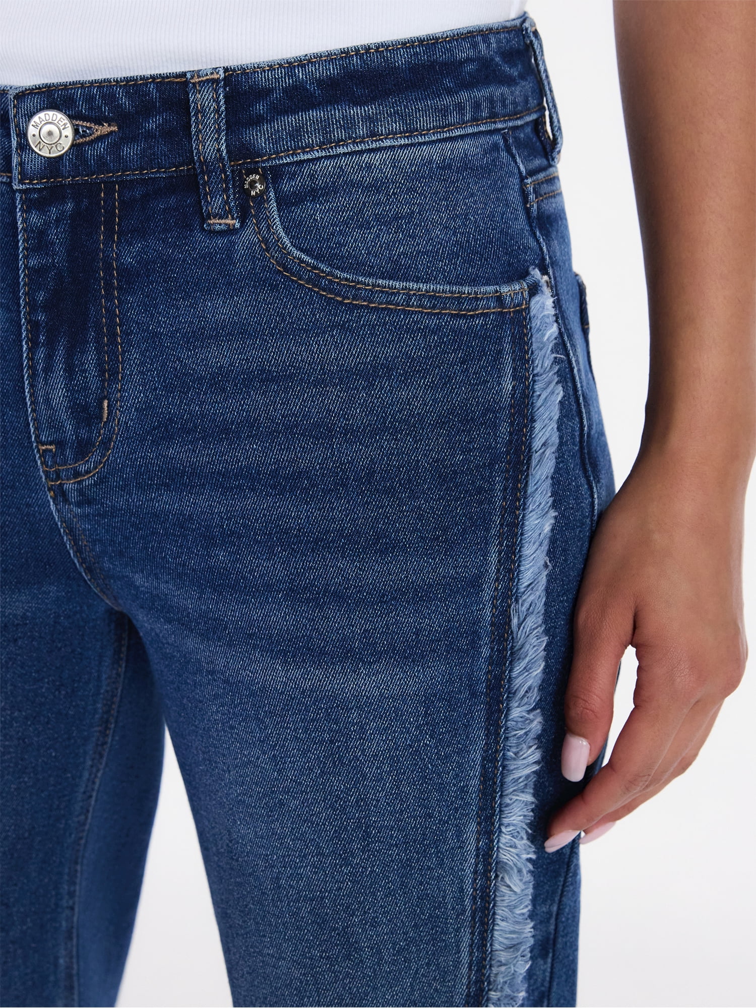 Madden NYC Women’s Wide Leg Ankle Jeans with Frayed Seam, 26” Inseam, Sizes 00-18