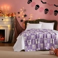 thumbnail image 3 of Manta de felpa Betsey Johnson, 127 x 178 cm, Halloween, 3 of 6