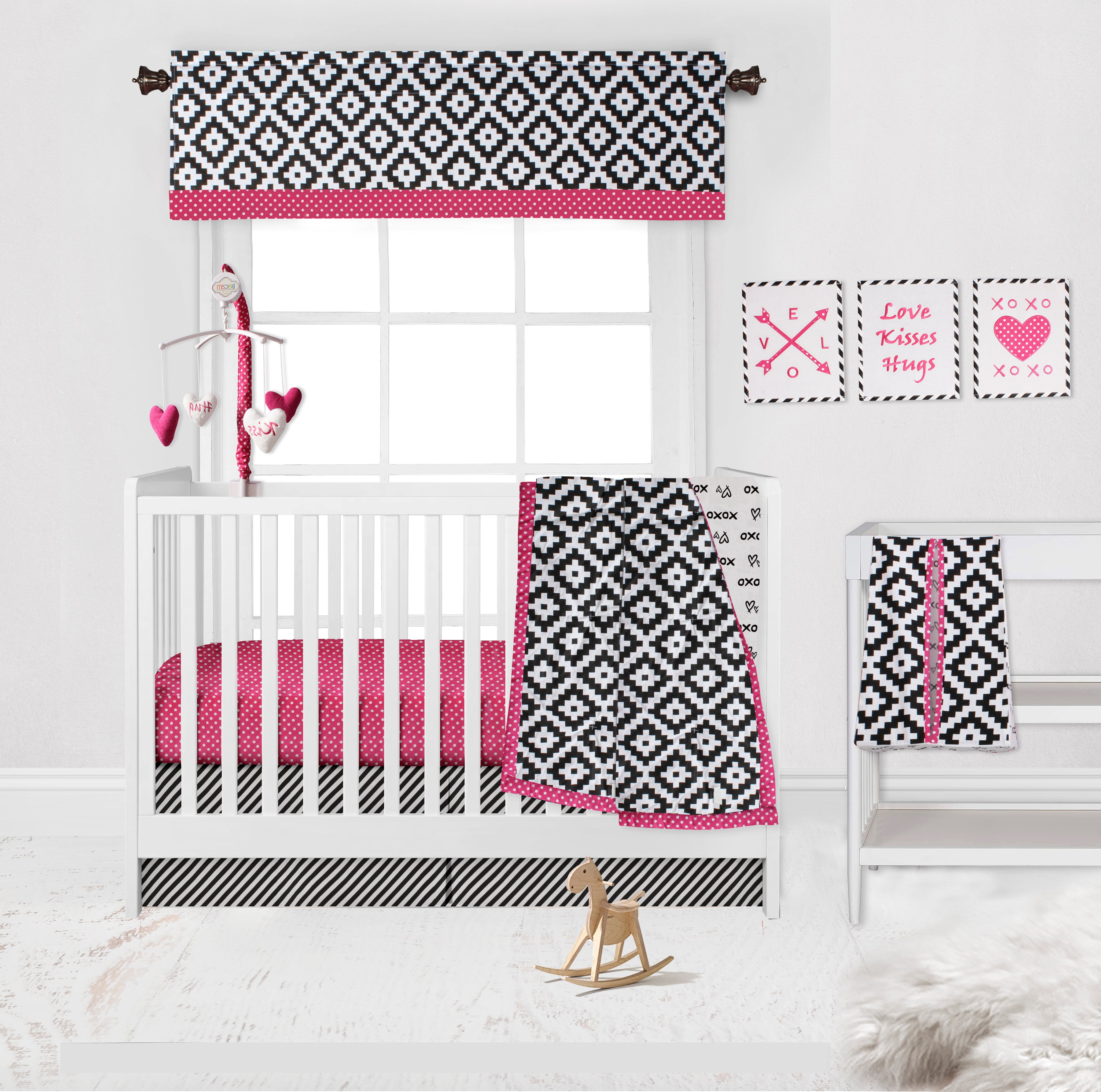 Bacati - Aztec Love Black/Fuchsia Musical Baby Crib Mobile