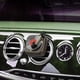thumbnail image 1 of Ambientador para rejilla de ventilación de coche | Diseño retro de tocadiscos de vinilo | Difusor de perfume rellenable | Adorno decorativo para salida de aire del coche | Ajuste universal | 1, 1 of 6