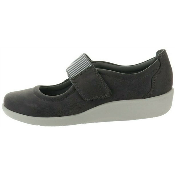 Cloudsteppers by Clarks - CLOUDSTEPPERS Clarks Mary Janes Sillian Cala ...