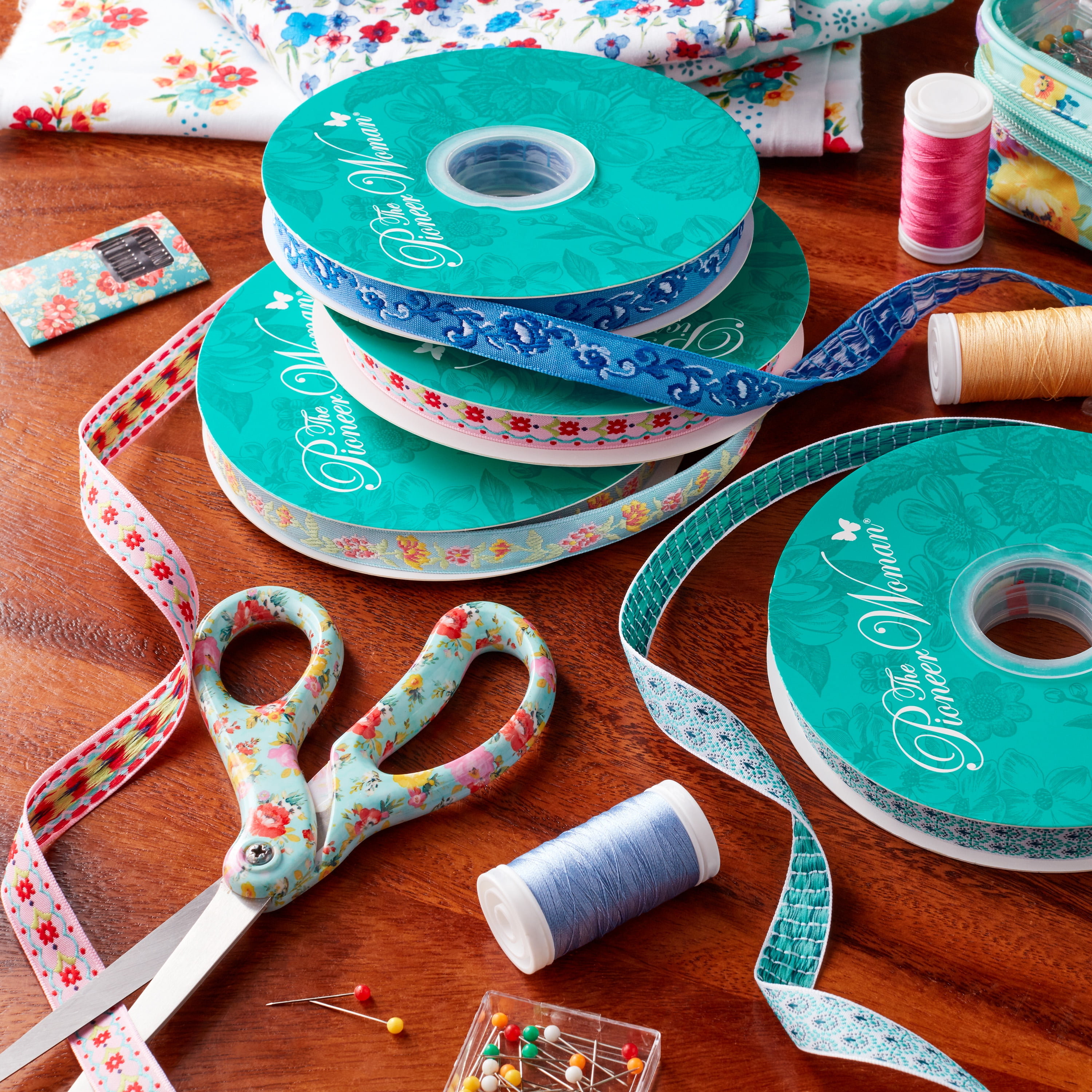 The Pioneer Woman Betsy Jacquard Ribbon, 5/8" x 25 Yards