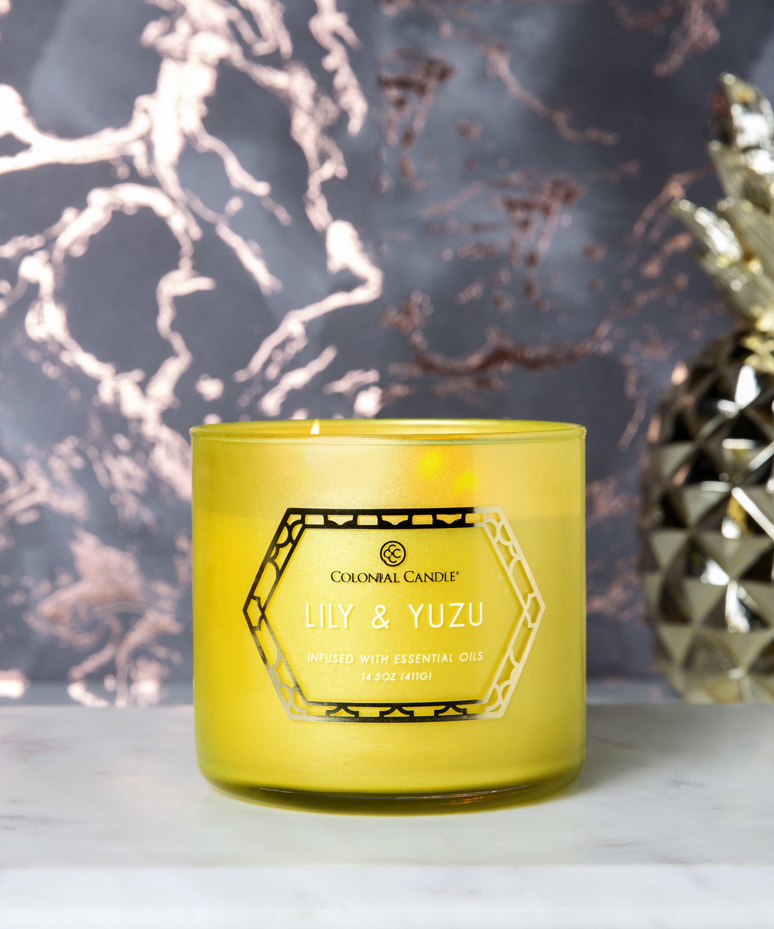 Colonial Candle Lily & Yuzu 14.5oz 3 Wick Candle, Green