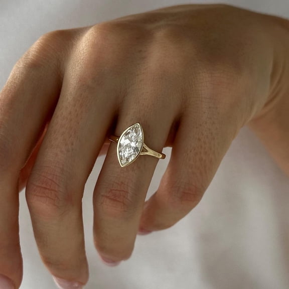 Solitaire Brilliance 2CT Marquise Lab Grown Diamond Bezel Split Shank Ring for Women 10k White Gold Ring Size 4