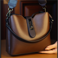 thumbnail image 2 of Bolso de mano de piel de cera de aceite de alta calidad 2024, bolso de mano para mujer, bolso de hombro de gran capacidad, bolso cruzado con cierre de moda, bolso de mano, 2 of 5