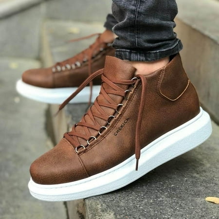 

Kelly in Brown