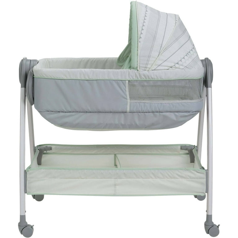 Graco changing 2025 table and bassinet