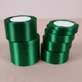 thumbnail image 1 of Cinta de satén verde de una sola cara de 6-10-15-20-25-40-50 mm, cinta para embalaje de regalos, decoración de tartas, fiestas de cumpleaños y Navidad, 1 of 5