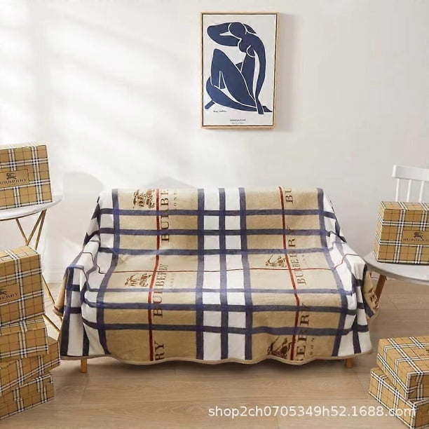 Light Luxury Flannel Blanket Big Brand Comfortable Blanket Sofa Nap Blanket