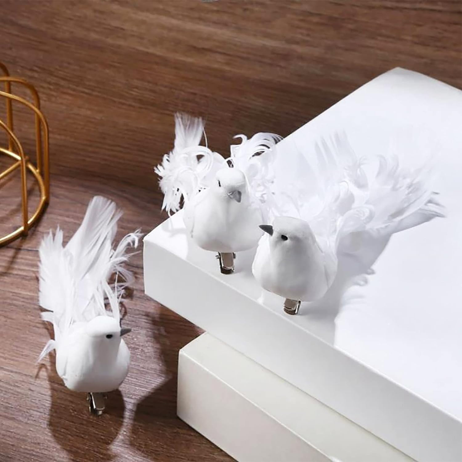 Holzlrgus Artificial White Doves(12 Pack), White Doves Decoration with Metal Clips, White Feathered Mini Birds Clip on Tree Ornaments for DIY Crafts Christmas Ornaments, Wreaths, Wedding Decor