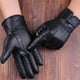 thumbnail image 4 of Guantes cálidos con forro de cachemira para conducir mensajes de texto con pantalla táctil, 4 of 5