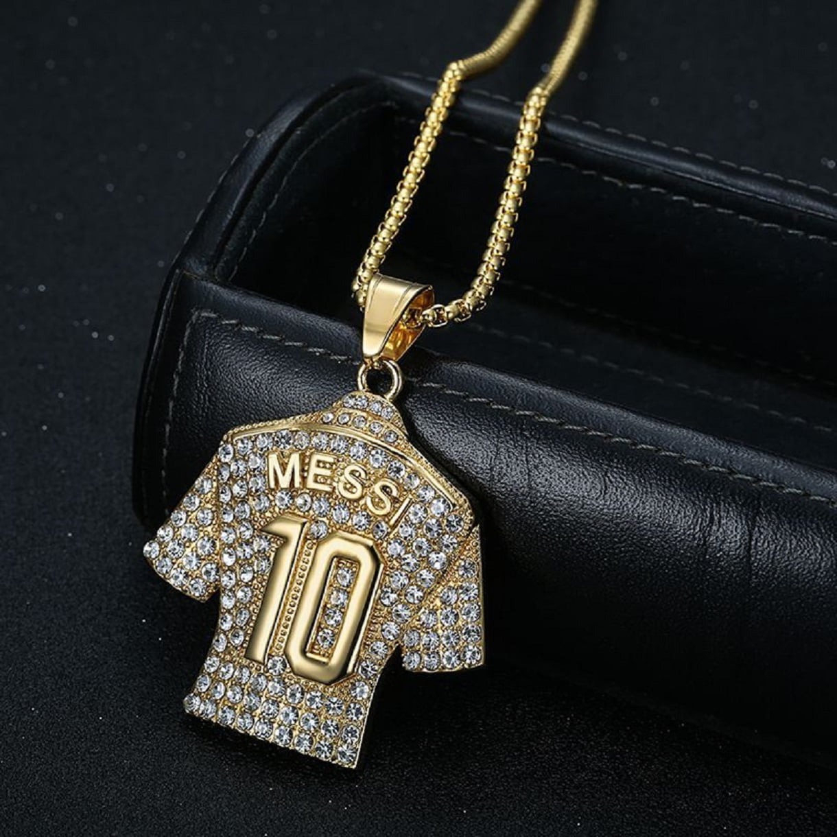 MayiaHey Soccer Jersey 10 Pendant, Number 10 Soccer Jersey Necklace for Men, No. 10 Football Necklace Iced Out Sports Charm Jewelry, Rock Number 10 Soccer Players  Necklace
