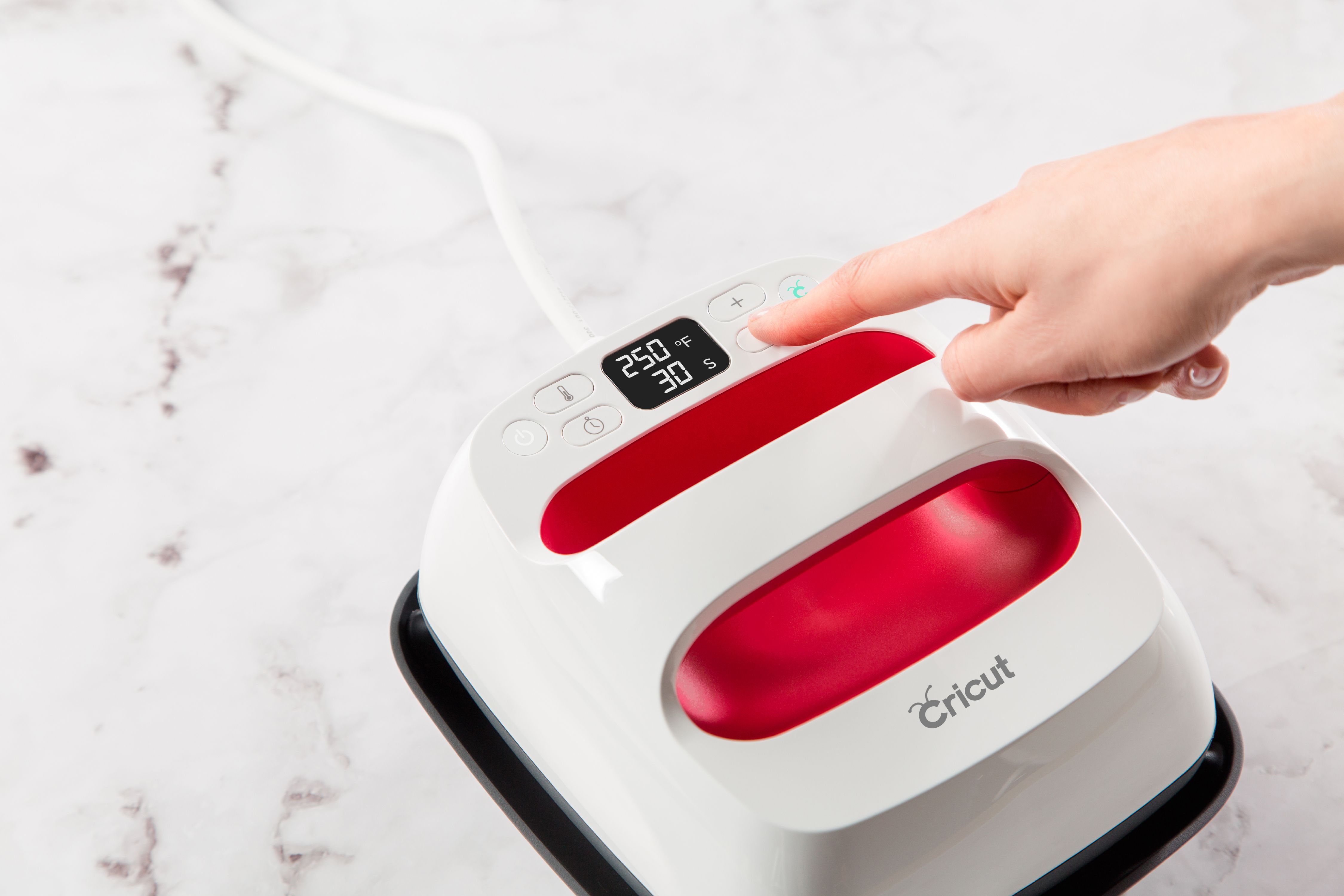 Cricut EasyPress 2 Heat Press for IronOn and HTV Projects NEW