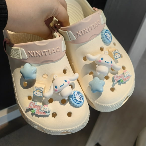 Sanrio Set Sale Cartoon Shoe Charms Cute Hello Kitty Kuromi Melody Cinnamoroll Anime Figure PVC Buckles Slippers Decoration Gift tzw