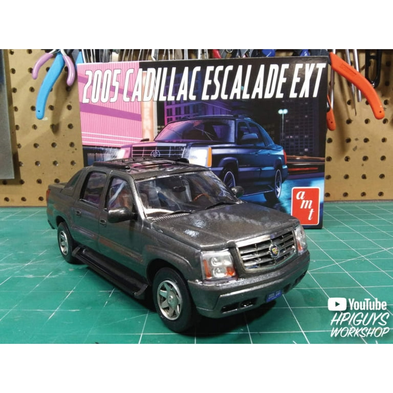 AMT 2005 Cadillac Escalade EXT プラモデル AMT 1/25 scale