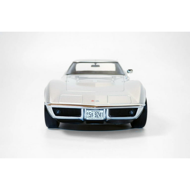 1969 Chevy Corvette Coupe, Silver - Norev 189032 - 1/18 1969 Chevy Corvette Coupe, Silver - Norev 189032 - 1/18