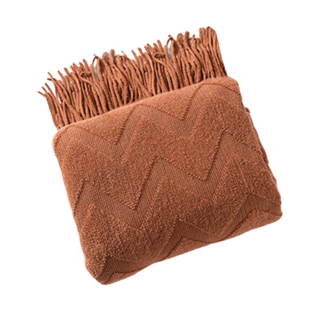 manta de punto cálida y decorativa, manta de red, manta tejida suave para sofá, cama, hogar, hotel, decoración de cama Caramel color Heldig, plegada en vista 3/4 con flecos en un extremo; muestra patrón de espiga tejido y textura de chenilla, ideal para sofá, cama o para acurrucarse.