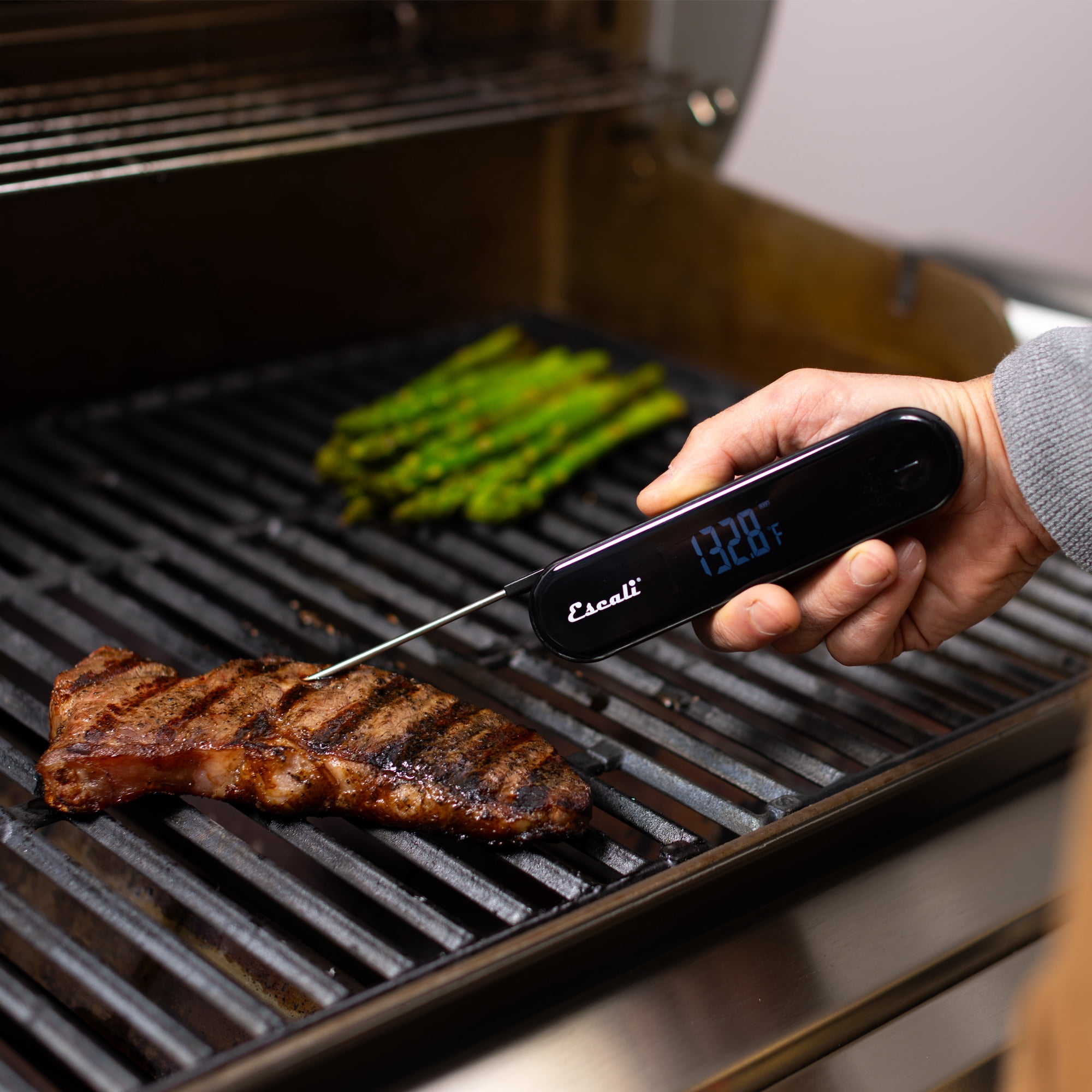 Escali Stelo Waterproof Folding Thermometer for Cooking Instant Read Rechargeable Meat Thermometer with Thermocouple Technology