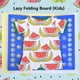 thumbnail image 4 of Tabla de plástico para doblar ropa, para niños, para doblar camisas, herramienta de almacenamiento para el hogar, color rosa y rojo, 4 of 6