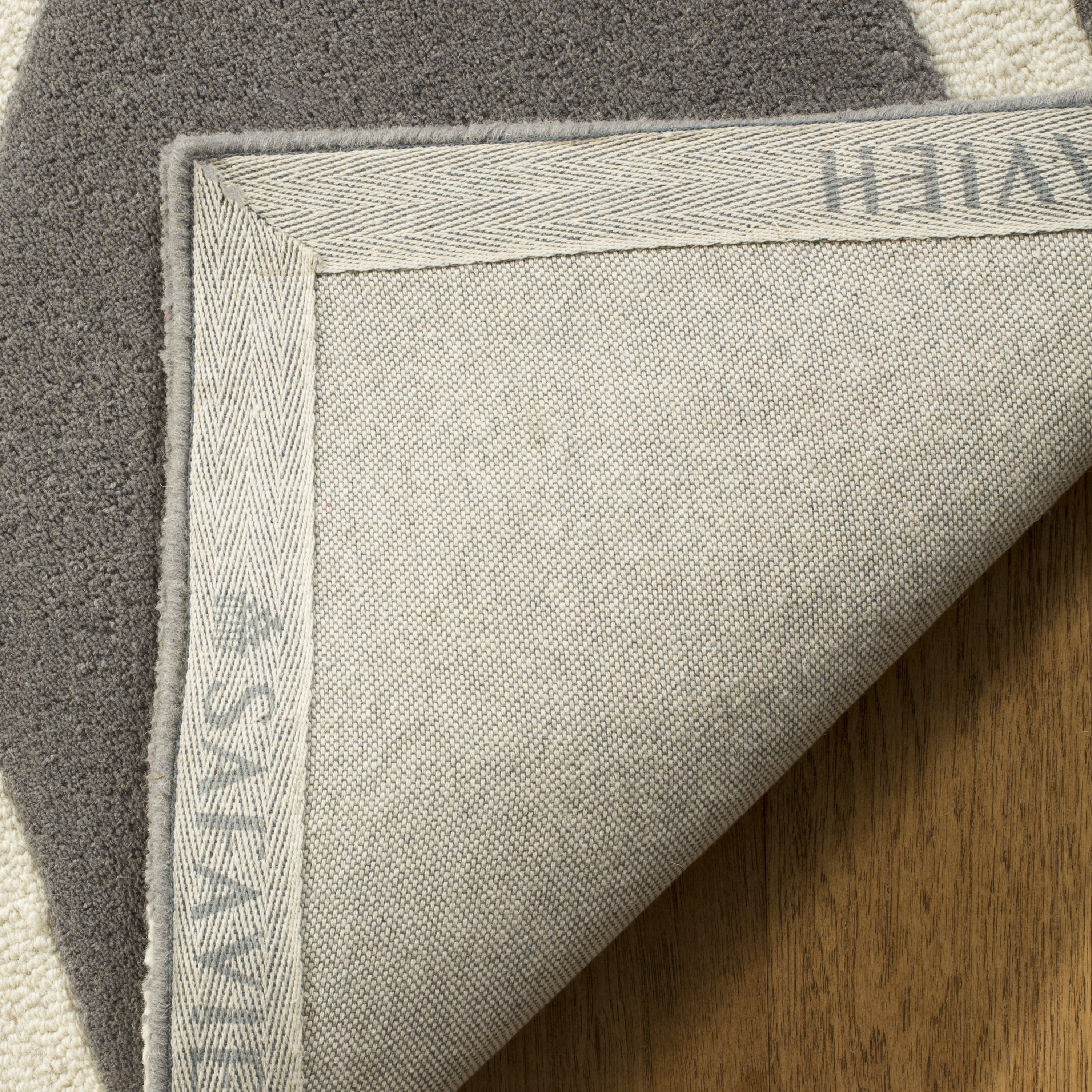SAFAVIEH Cambridge Jared Geometric Wool Runner Rug, Dark Gray/Ivory, 2'6" x 8'