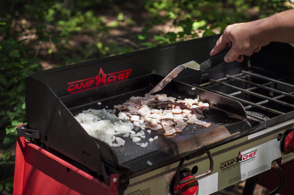 Camp Chef Professional Heavy Duty Steel Deluxe Griddle with Built In