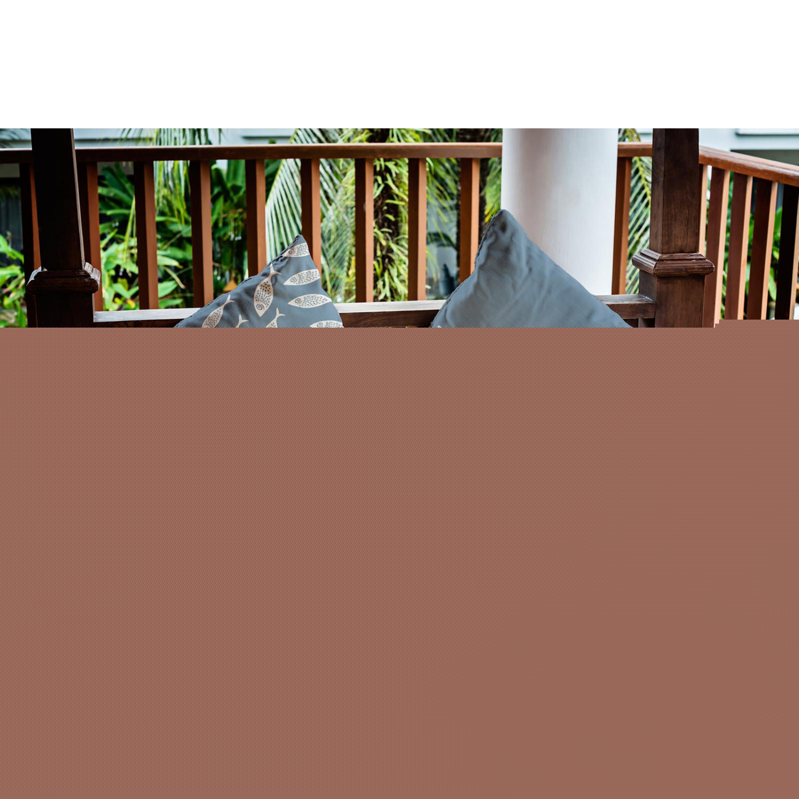 thumbnail image 3 of E by Design Escuela Nautical Indoor/Outdoor Throw Pillow, 3 of 3