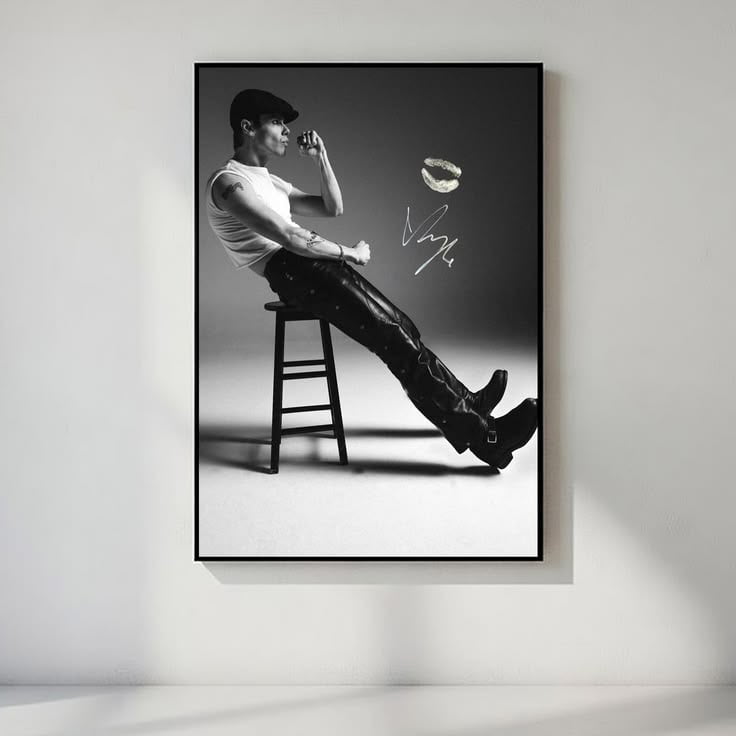 Yungblud Kissed & Signed Music Rock Poster Size 24''x36'' Googate