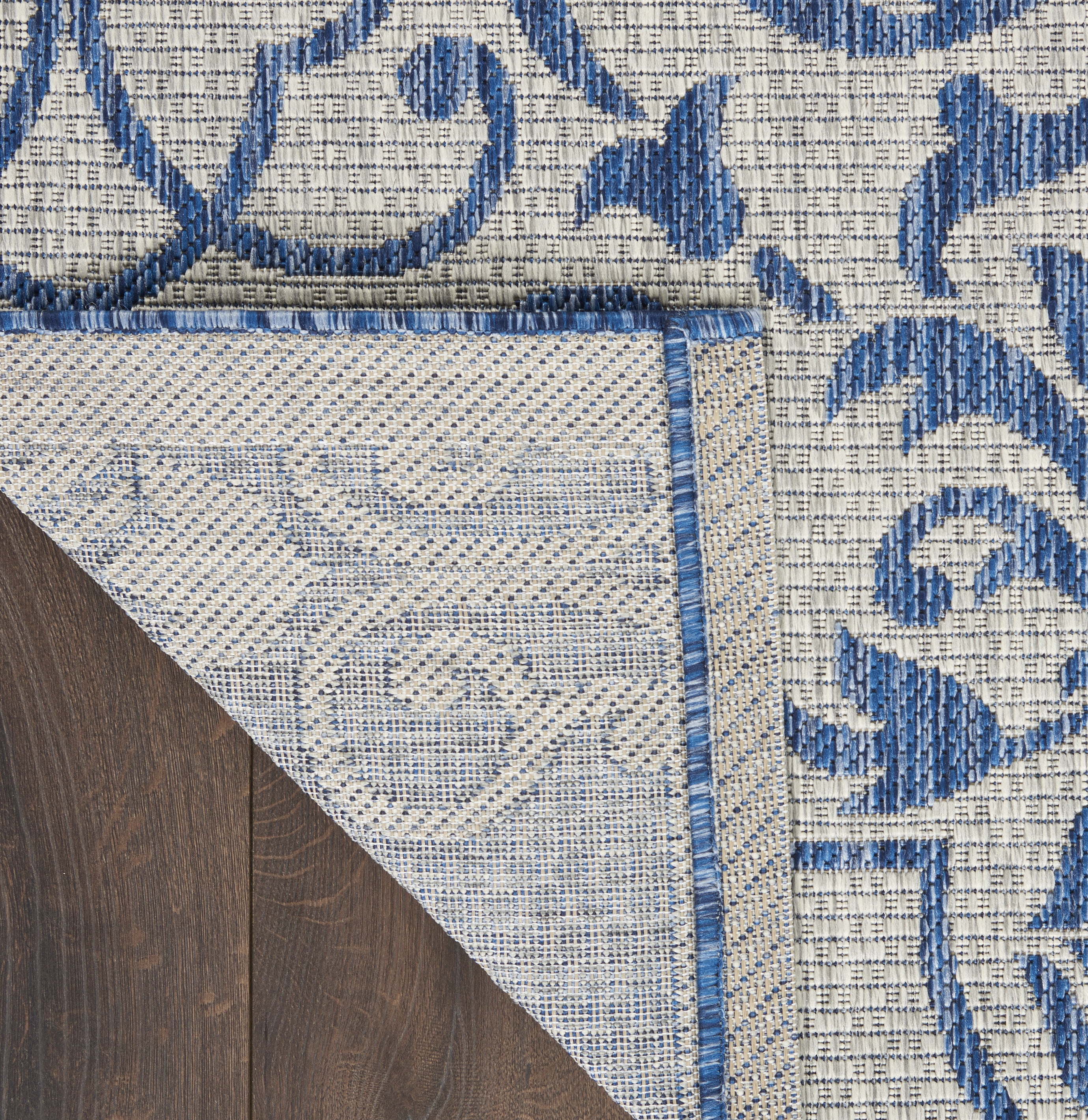 Nourison Garden Party Indoor/Outdoor Transitional Damask Ivory/Blue 7' x 10' Area Rug, (7' x 10')
