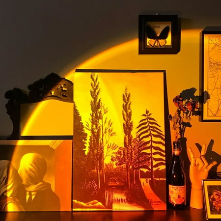 

Puloru The sunset night light is decorated with a family party room