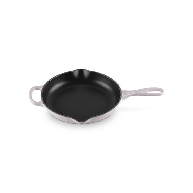 Sartén con mango de hierro exclusivo de hierro fundido esmaltado Le Creuset, 9" (1-3/8 qt.), chalote