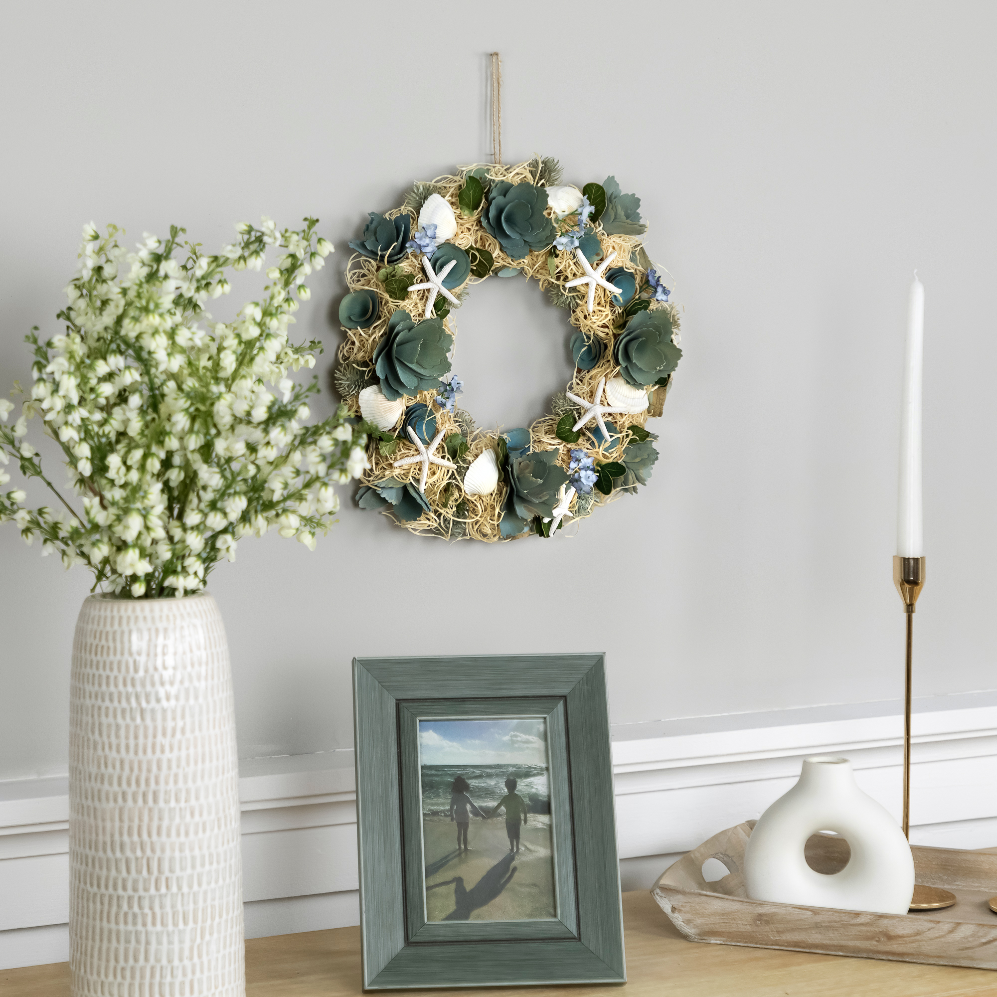 Northlight Floral Starfish and Seashells Artificial Wreath - 12"
