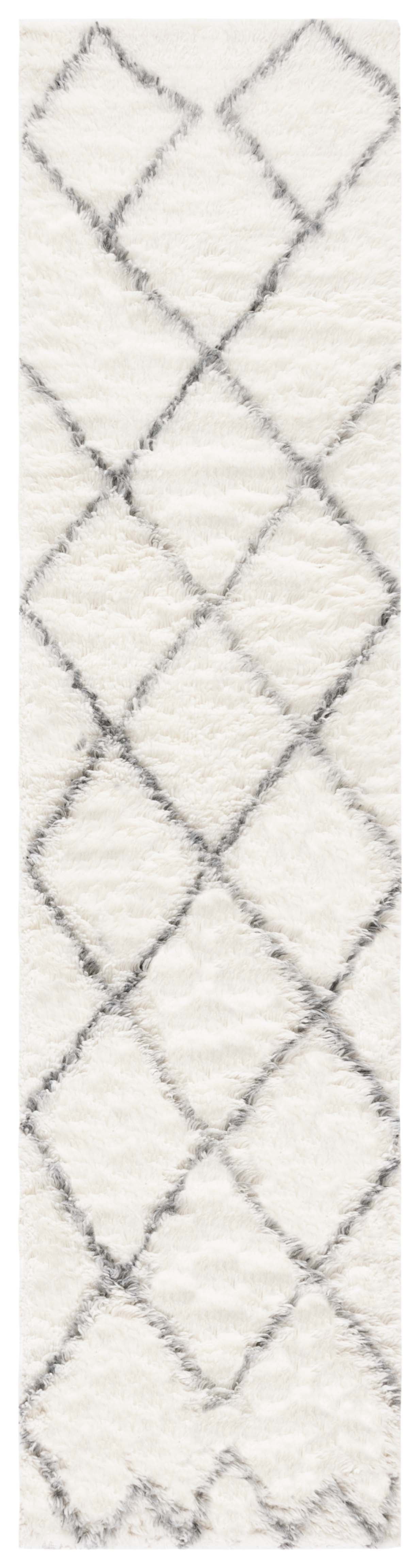 Safavieh Kenya Marnie Diamond Runner Rug, Ivory/Gray, 2'3" x 9'