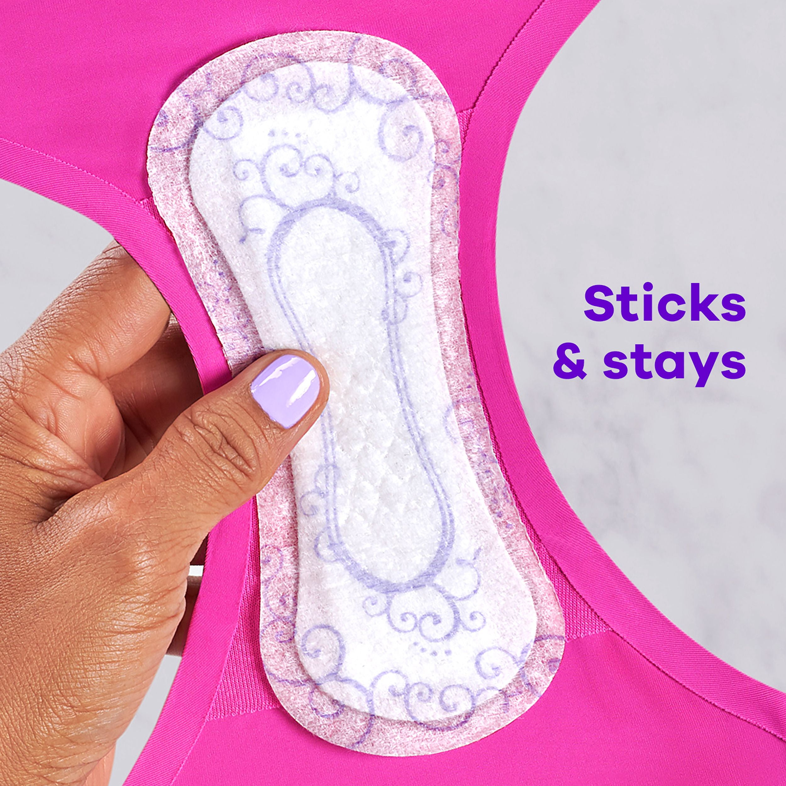 Protège-dessous quotidiens Always Radiant, longueur régulière, degré d’absorption léger, jusqu’à 100% sans odeurs et sans parfum, avec bande adhésive sur toute la longueur Edge-2-Edge, 96protège-desso 96CT