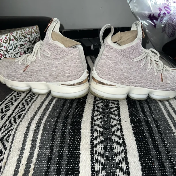 Ni - ke Size 10.5 - Ni - ke Kith x LeBron Performance 15 Rose Gold
