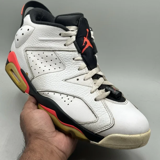 Ni - ke Air Jordan 6 Men Size 11 White Infrared Basketball Shoes Sneakers 304401-123