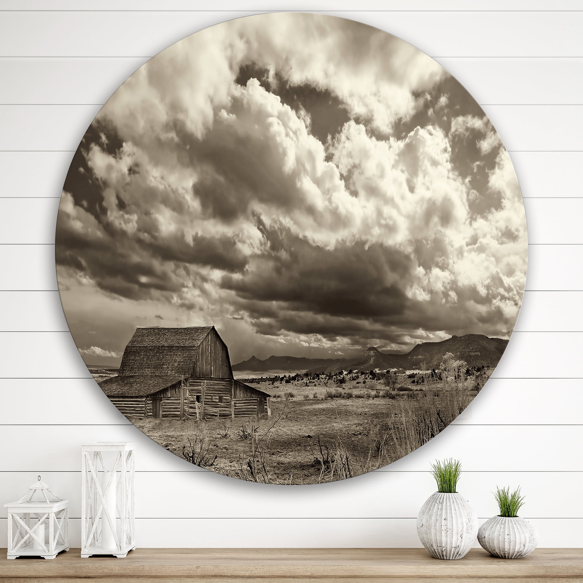Designart 'Clouds After The Rain On The Prairie' Traditional Circle Metal Wall Art 29x29 - Disc of 29