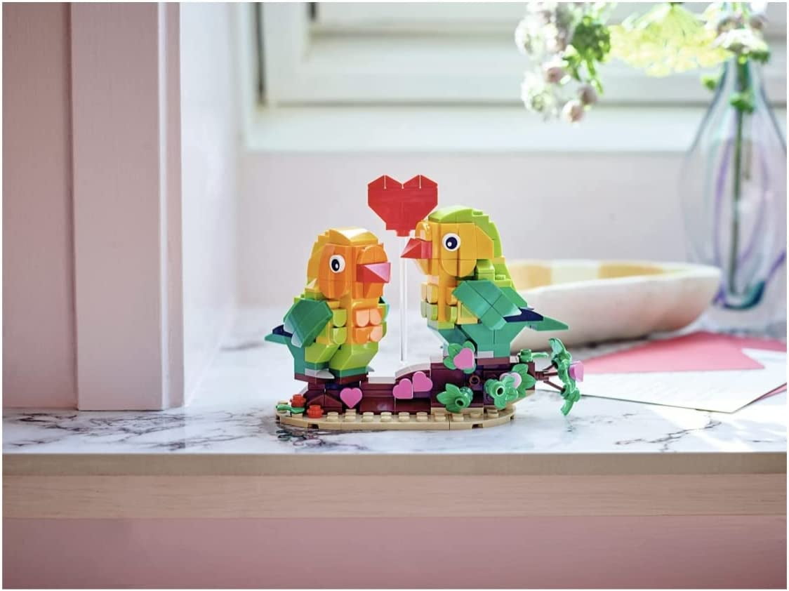 New Lot of 2 x Lego Valentine Lovebirds & Easter Rabbits 40522 40523