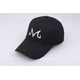 thumbnail image 2 of Gorra de béisbol lisa de algodón con letra «M» bordada, 2 of 5